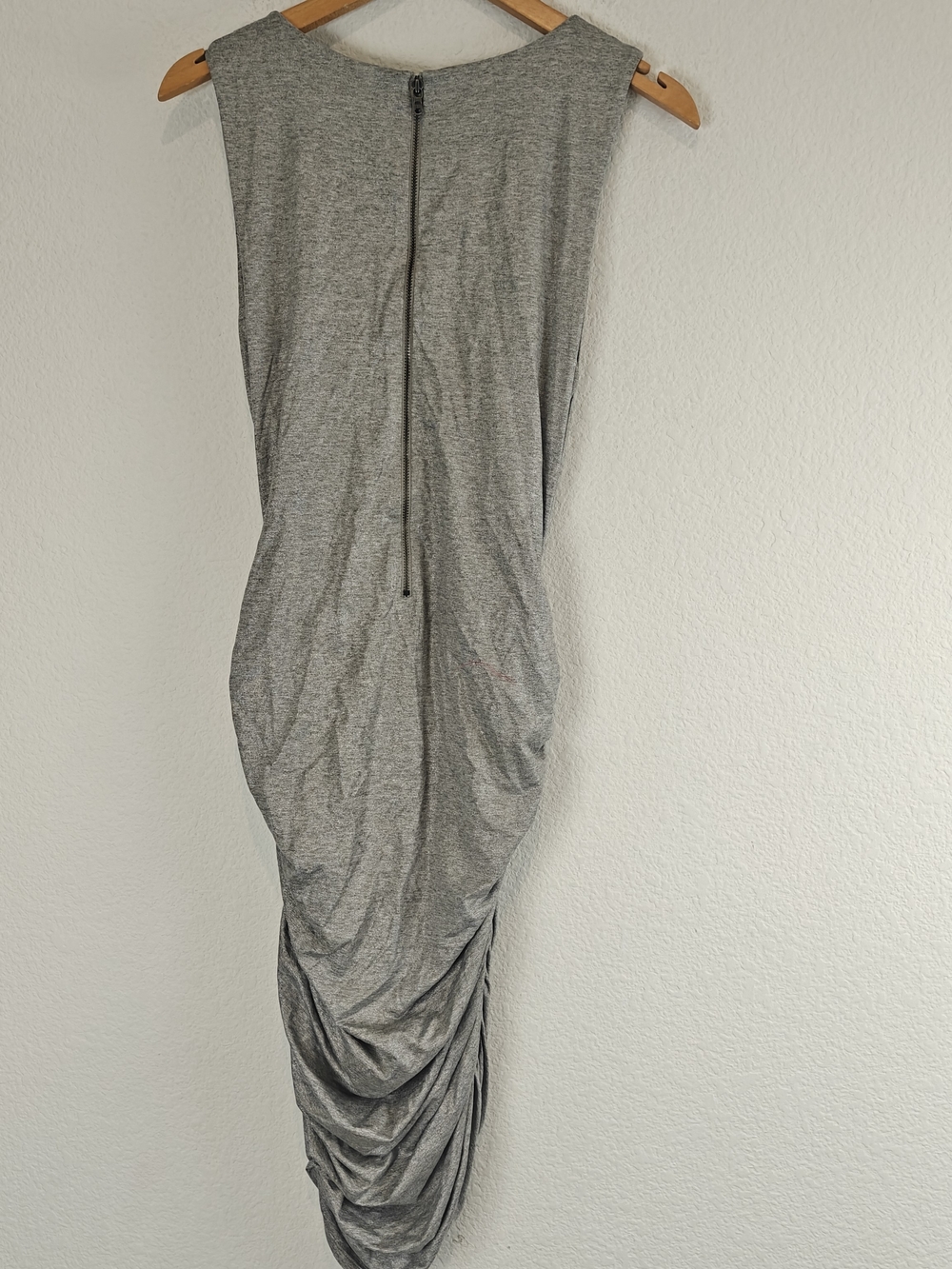 Alice + Olivia Gray Shimmer Ruched Sheath Dress Stretch Jersey Cocktail Party S - Picture 11 of 15
